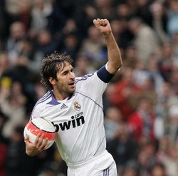 Mengenang Kehebatan Raul Gonzalez Blanco
