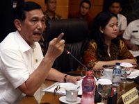 Luhut dan Puan Bahas Penanganan Kabut Asap
