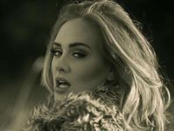 Hello Adele Ukir Sejarah di Chart Inggris
