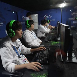 Jago Ngegame Diganjar Beasiswa Kuliah, Siapa Mau?