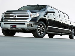 Ini Dia, Pikap Limosin Buatan Toyota