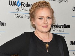 Pacaran Tiga Tahun, Adele Tak Akan Menikah dengan Kekasih