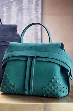 Wave Bag, Tas Bersayap yang Jadi Andalan Koleksi Terbaru Tods