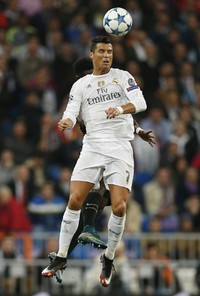 Dengan kemenangan ini, Madrid saat ini ada di posisi teratas klasemen Grup A dengan raihan 10 poin dan memastikan lolos kebabak 16 besar. Sementara itu PSG ada di posisi dua dengan torehan tujuh poin. Reuters/Sergio Perez.