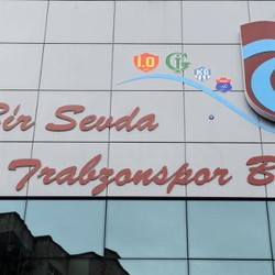 Kunci Wasit di Ruang Ganti, Sejumlah Petinggi Klub Ini Disanksi