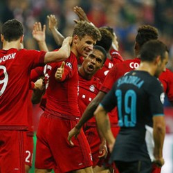 Mueller Dua Gol, Bayern Gasak Arsenal 5-1