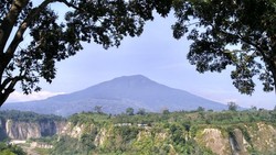 Menjelajah Pesona Cantik Bukittinggi, Sumbar