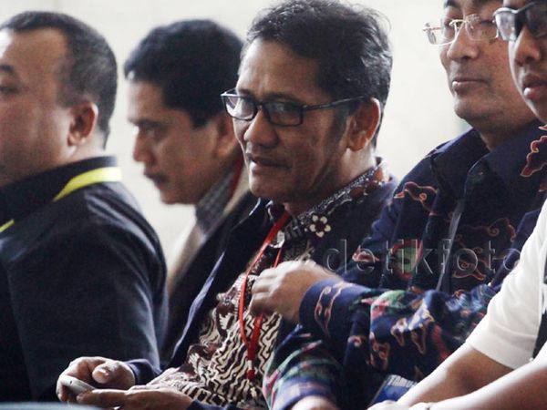 KPK Periksa Anggota DPR Jamaluddin Jafar KPK Periksa Anggota DPR Jamaluddin Jafar