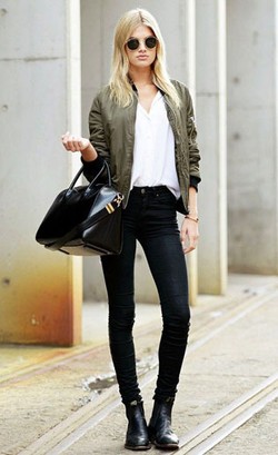 Tren Hangat Tahun Ini: Bomber Jacket Army Favorit Fashionista Dunia