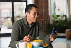 Mau Tahu Jumlah Kalori Makanan? Kini Cukup Kirim SMS