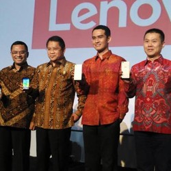 Lewat Pabrik di Serang, Ponsel Lenovo Cicil TKDN