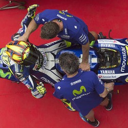 Rossi vs Lorenzo, yang Menang adalah Yamaha