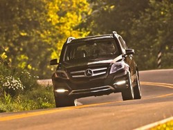 Airbag Bermasalah, Mercy Tarik Mobil Model 2008-2010