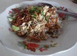 Wisata Kuliner di Cirebon, dari Tahu Gejrot Sampai Nasi Lengko