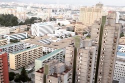 Anti Mainstream, Tur Keliling Korut Naik Helikopter