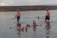 Mengambang di Laut Mati, Israel