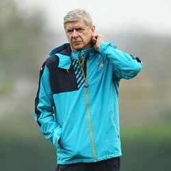 Badai Cedera Arsenal di Bulan November Bikin Wenger Amat Risau