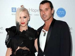 Gwen Stefani Pacari Blake Shelton, Gavin Rossdale Masih Kenakan Cincin Nikah