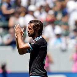 Mancini Tertarik Pinjam Pirlo
