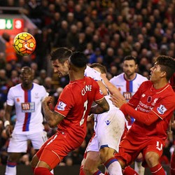 Liverpool Ditumbangkan Palace di Anfield