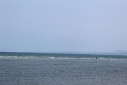 Rekreasi Seru di Pantai Ujung Kareung, Aceh