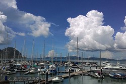 Turis Asing Bisa Nonton Gerhana Matahari di Belitung Naik Yacht