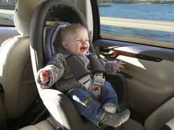 Perhatikan 4 Hal ketika Berkendara dengan Buah Hati