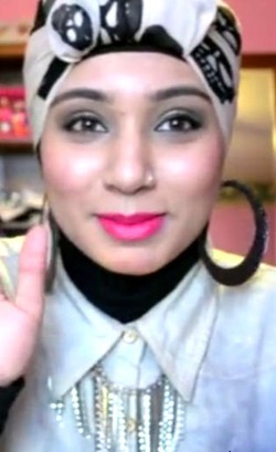 Tutorial Hijab Turban dengan Aksen Mohawk Ala Hijabers Pakistan