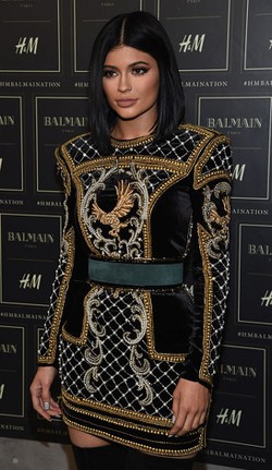 7 Ritual Kecantikan yang Rutin Dilakukan Kylie Jenner