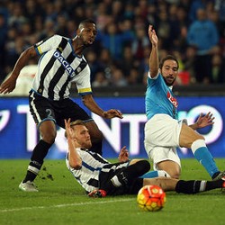 Gol Tunggal Higuain Menangkan Napoli atas Udinese