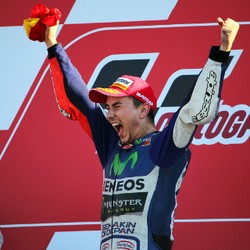 Lorenzo: Saya Kalahkan Rossi Hampir di Semua Hal