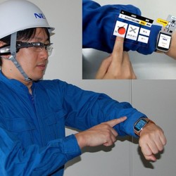 ArmKeypad, Smartwatch dengan Keyboard Virtual Canggih