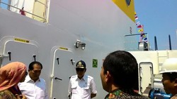 Tinjau Kapal Ternak, Jonan: Masih Baru Lebih Bersih Dari Kapal Pelni