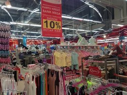 Pakaian Dalam Hingga Produk Kecantikan Didiskon di Carrefour