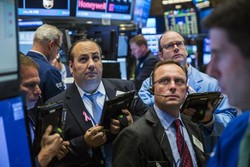 Terimbas Data Perdagangan China, Wall Street Negatif