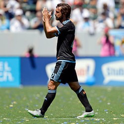 Masih Respek ke Juve, Pirlo Takkan Terima Tawaran Inter