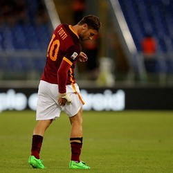 Kondisinya Terus Membaik, Totti Segera Kembali Berlatih