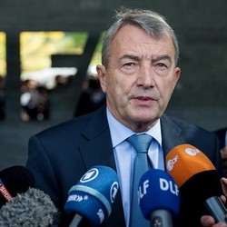 Di Tengah Dugaan Suap, Presiden Asosiasi Sepakbola Jerman Mundur