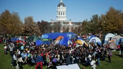 Wabah Rasisme dalam Kampus, Pimpinan Universitas Missouri Mundur