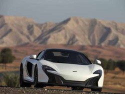 Goda Raja Minyak Arab, McLaren Luncurkan 650S Berlapis Emas Putih 24 Karat