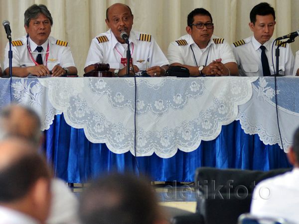 Kongres Luar Biasa Solidaritas Pilot Indonesia