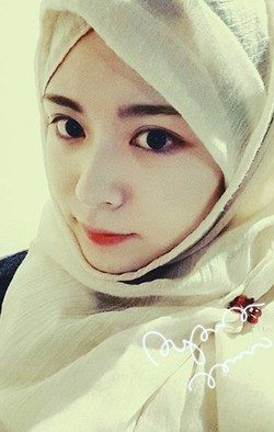 Pengakuan Ayana Jihye, Wanita Cantik Korea Berhijab yang Populer di Internet