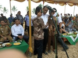 Ini Gaya Mentan Saat Blusukan di Lampung