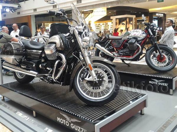 Motor Mahal Masuk Mal