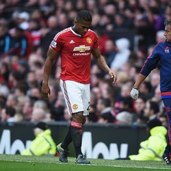 Valencia Naik Meja Operasi, MU Minim Bek Kanan