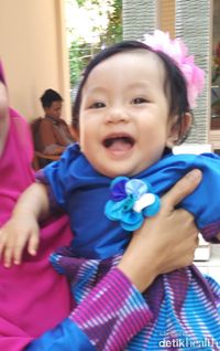Khanza F
