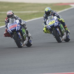 Yamaha Yakin Rossi-Lorenzo Tak Butuh Dinding Pemisah