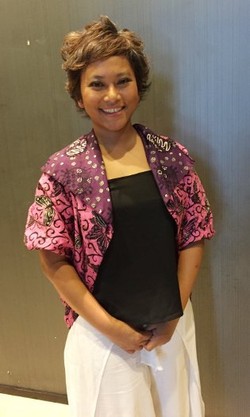 Nila Tanzil Berbagi Pengalaman Nikmatnya Traveling Sendirian ke 32 Negara