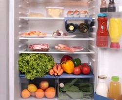 Dari Isi Kulkas Ternyata Bisa Diprediksi Berat Badan Seseorang