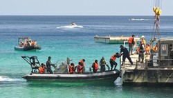 Atasi Kerusuhan di Pulau Natal, Australia Gunakan Gas Air Mata